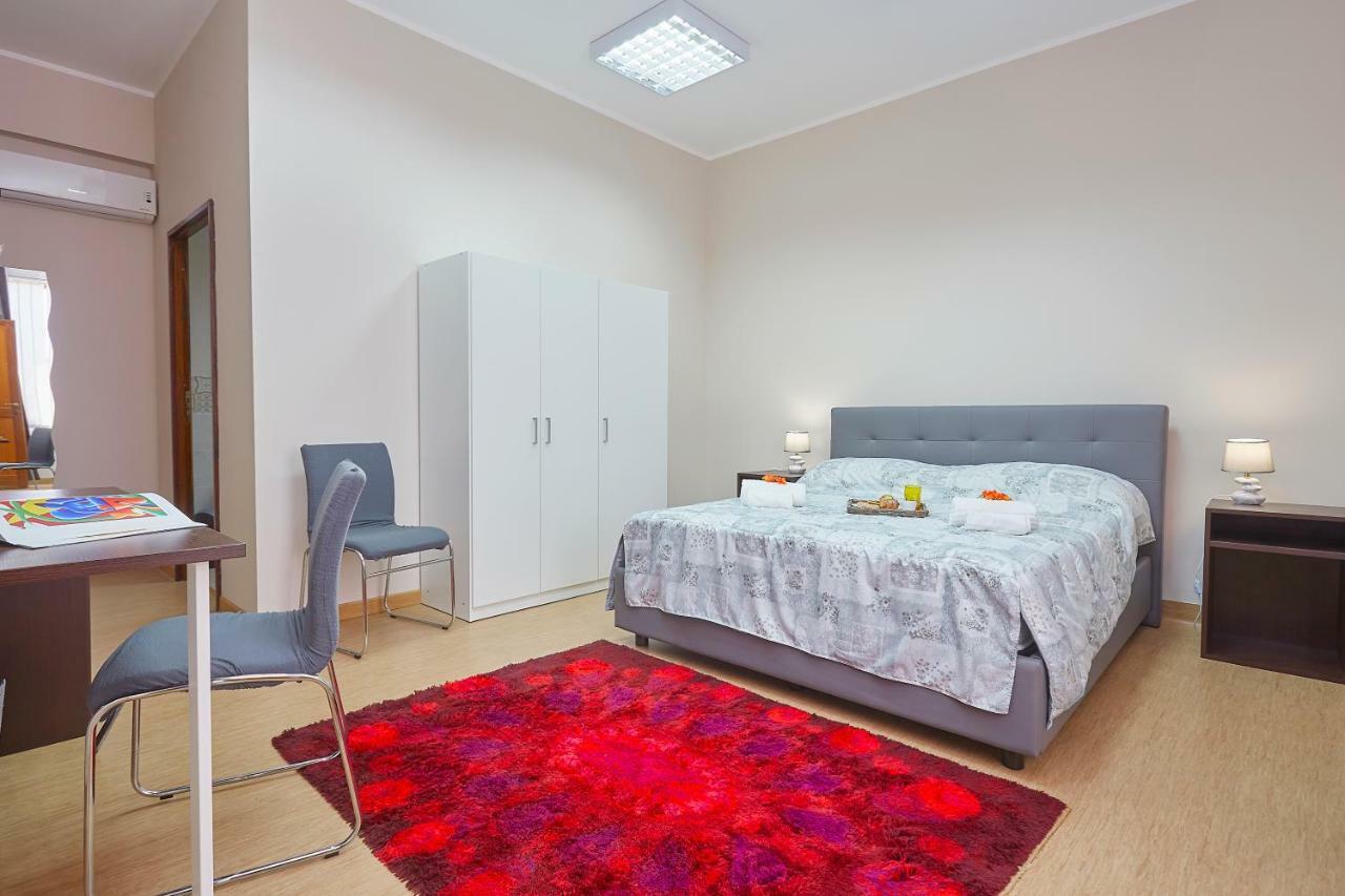Sturzo 44 Bed & Breakfast Palermo Bagian luar foto
