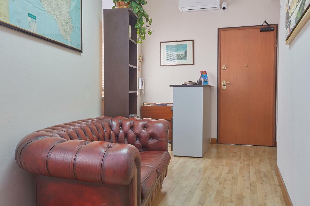 Sturzo 44 Bed & Breakfast Palermo Bagian luar foto