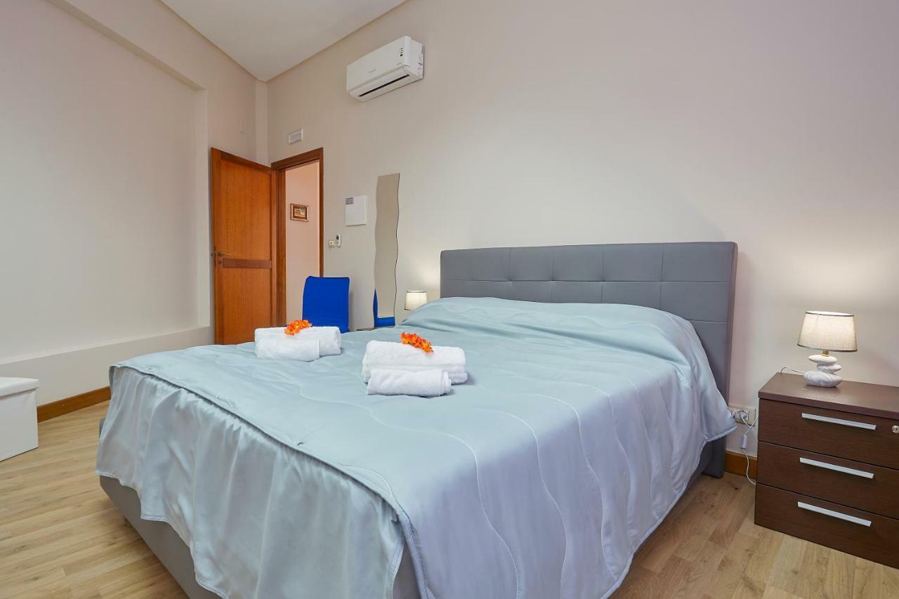 Sturzo 44 Bed & Breakfast Palermo Bagian luar foto